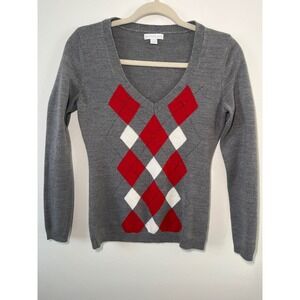 New York‎ & Company Argyle Sweater XS Gray Red White Long Sleeve V Neck